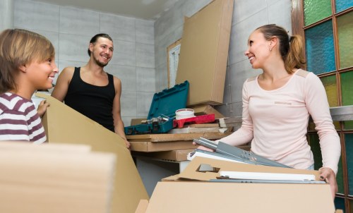 Moving van service in Harrow Weald for local house and furniture transport