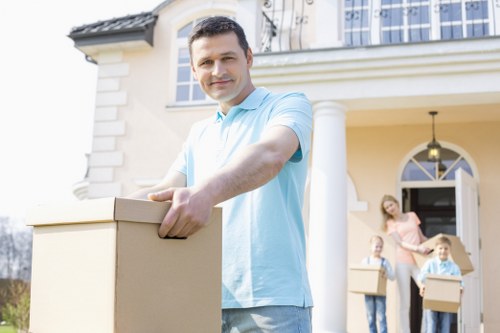 Planner and moving checklist for a house move in Harrow Weald